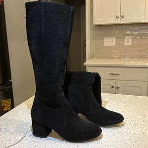 Lightly worn Steve Madden Hanna model boot